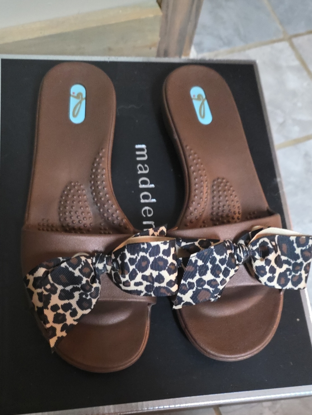 Oka Bee Brown Slide Sandals with Leopard-Print Bow Accent